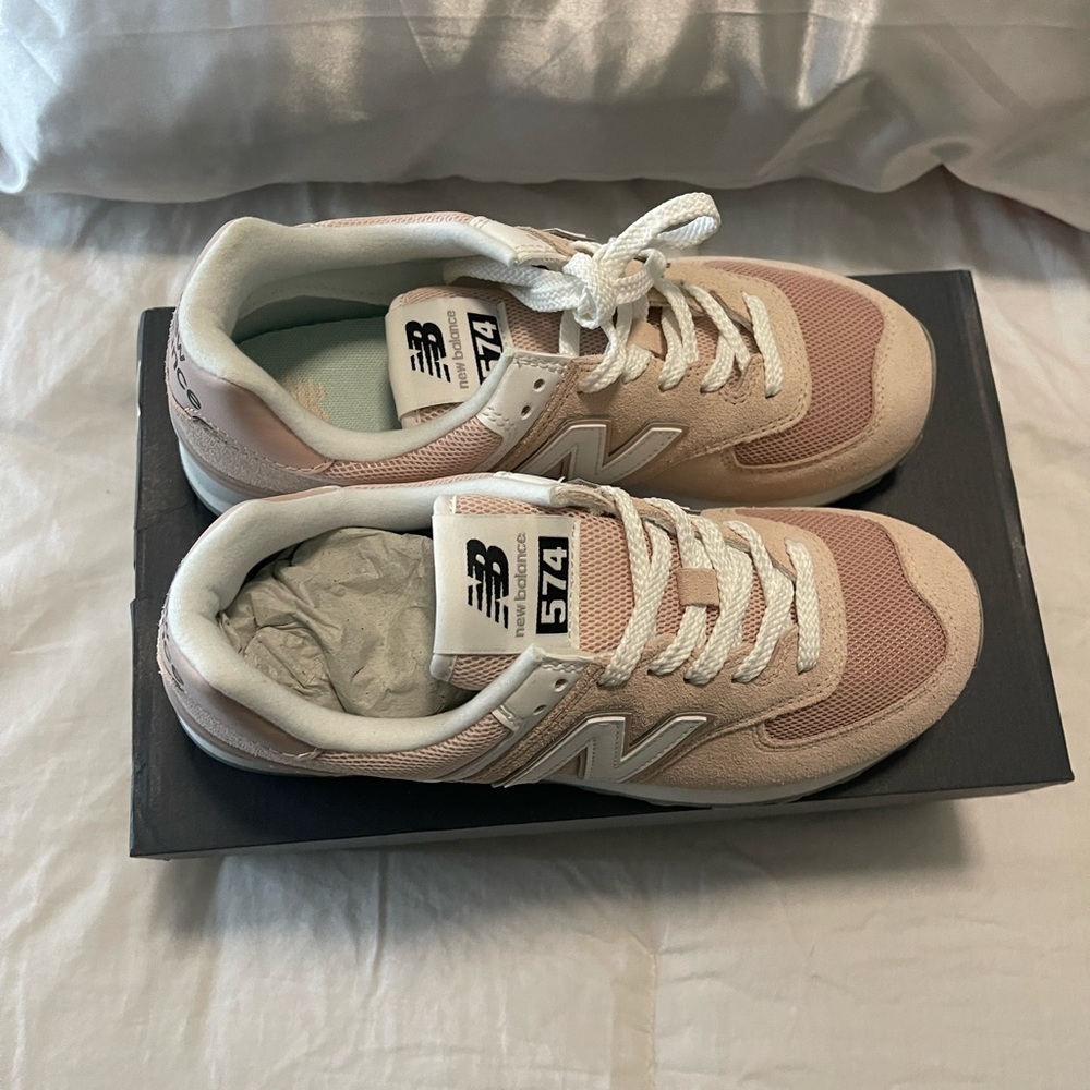New balance 574 baby pink